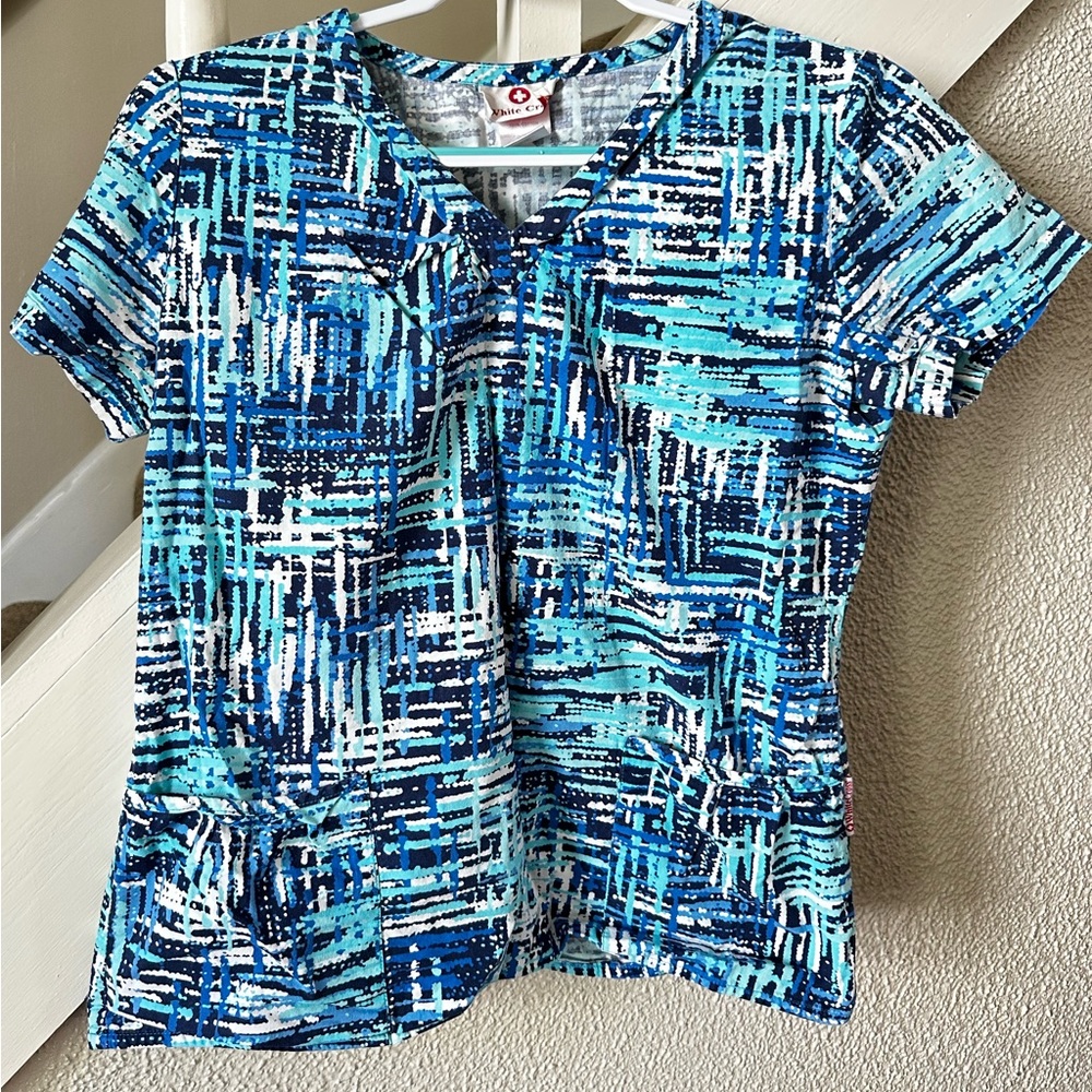 Scrub top - size small